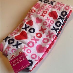 Valentine's Day Kitchen Towels